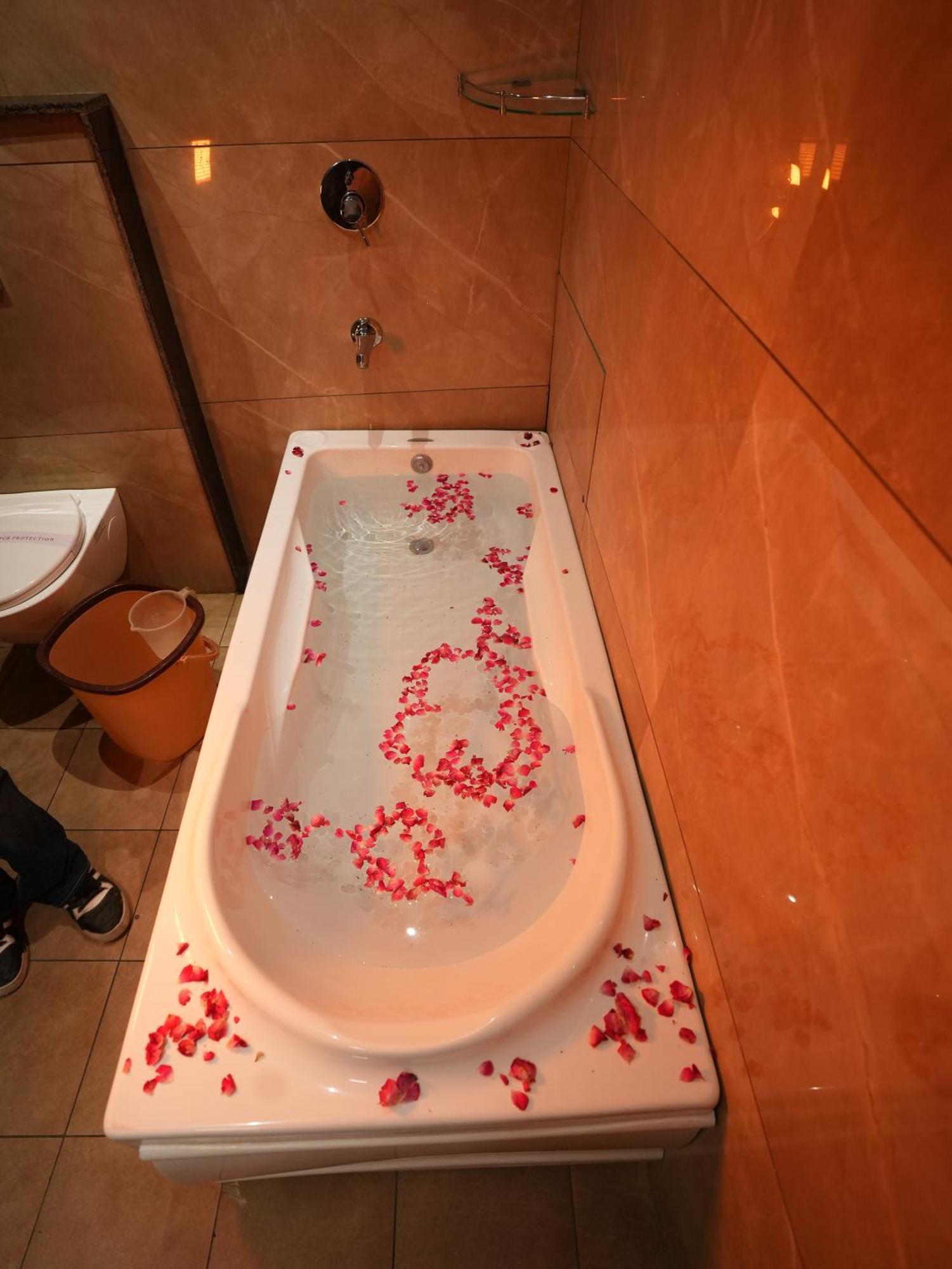 Hotel Pearl Wood Zirakpur Extérieur photo